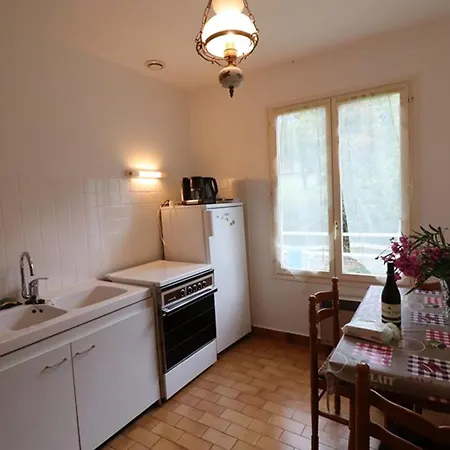 Holiday home Maison Independante Avec Grand Jardin, Proche Sites Touristiques Et Activites Outdoor - Fr-1-742-23 *