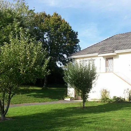 Maison Independante Avec Grand Jardin, Proche Sites Touristiques Et Activites Outdoor - Fr-1-742-23 Saint-Cernin (Cantal)